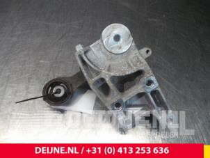Citroen Jumpy Motorsteun O66375 foto 2
