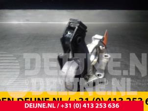Peugeot Partner Engine mount O66380 photo 2