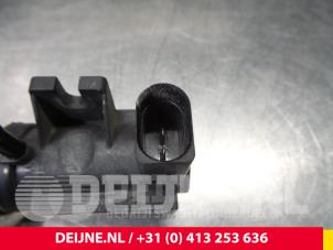 Volkswagen Caddy Turbodruckregler O66666 foto 3