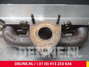 Ford Fiesta Abgaskrümmer O67130 foto 4