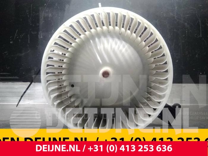 Mercedes Vito Heating and ventilation fan motor O67235