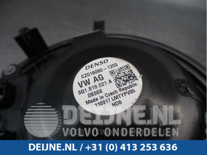 Kachel Ventilatiemotor van een Volkswagen Crafter (SY) 2.0 TDI 2018