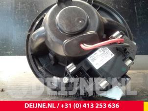 Volkswagen Caddy Heizung Belüftungsmotor O67302 foto 3