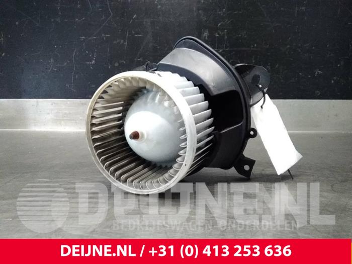 Fiat Fiorino Heating and ventilation fan motor O67334