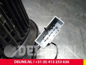 Nissan Interstar Heizung Belüftungsmotor O67354 foto 3