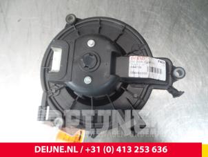 Gebruikte Kachel Ventilatiemotor Iveco New Daily VI 33S15, 35C15, 35S15 Prijs € 42,35 Inclusief btw aangeboden door van Deijne Onderdelen Uden B.V.