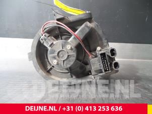 Renault Clio Kachel Ventilatiemotor O67435 foto 2