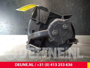 Renault Kangoo Heizung Belüftungsmotor O67437 foto 2