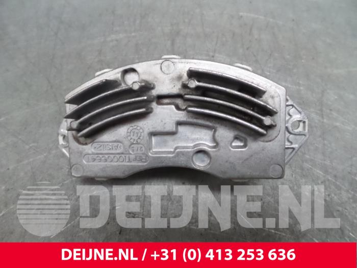BMW 3-Serie Kachel Weerstand O67466