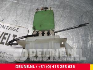 Opel Tigra Heater resistor O67528 photo 3