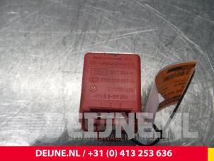 Volkswagen Sharan Heater resistor O67529 photo 2