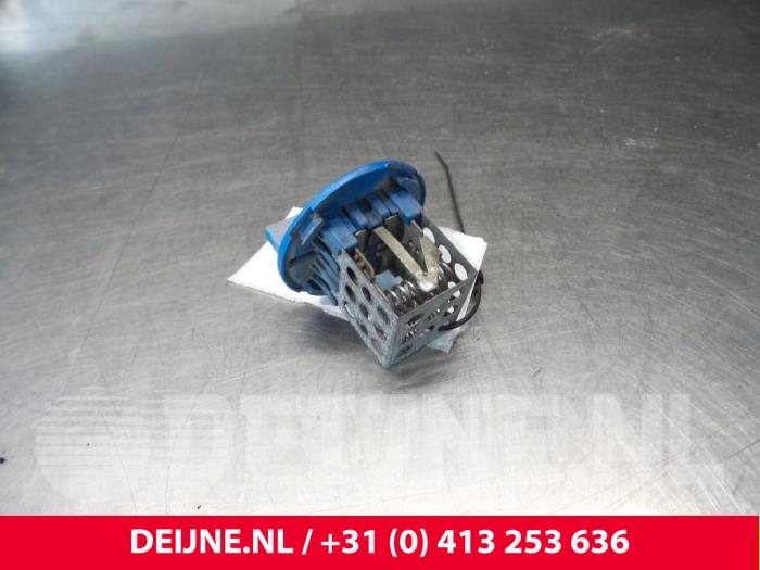 Volkswagen Crafter Heizung Widerstand O67536