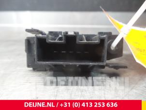 Citroen Jumpy Kachel Weerstand O67622 foto 2