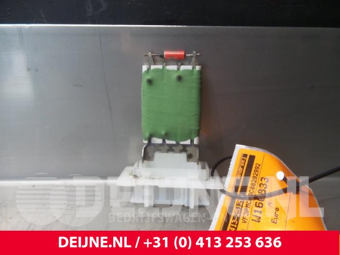 Peugeot 107 Heater resistor O67626