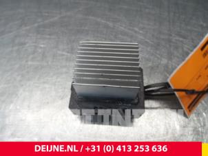 Peugeot 308 Heater resistor O67639 photo 2