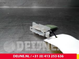 Renault Master Heizung Widerstand O67650 foto 2