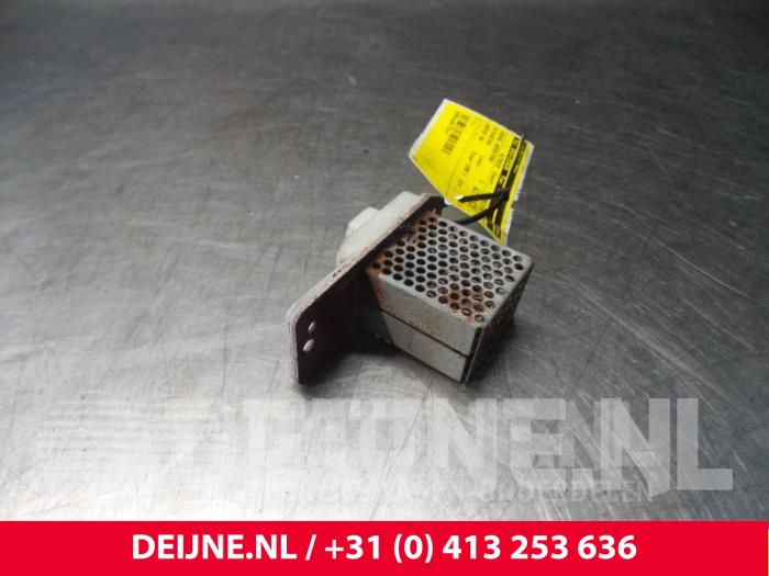 Mitsubishi Canter Heizung Widerstand O67658
