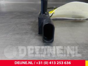 Volkswagen Caddy Roetfilter sensor O67978 foto 3