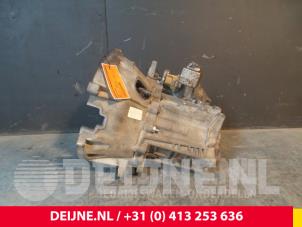 Ford Transit Versnellingsbak O68283 foto 4