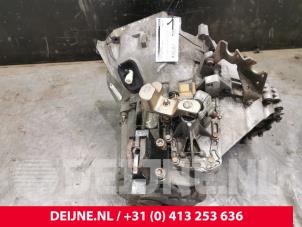 Ford Transit Versnellingsbak O68284 foto 4