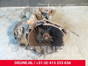 Gebruikte Versnellingsbak Ford Transit Prijs € 847,00 Inclusief btw aangeboden door van Deijne Onderdelen Uden B.V.
