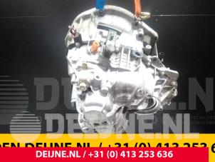 Renault Trafic Versnellingsbak O69068 foto 4