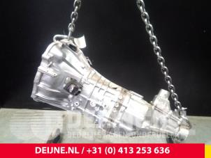 Toyota Hiace Getriebe O69153 foto 2