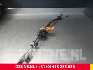 Gebruikte Schakelkabel Versnellingsbak Peugeot 207/207+ (WA/WC/WM) 1.6 HDi 16V Prijs € 35,00 Margeregeling aangeboden door van Deijne Onderdelen Uden B.V.