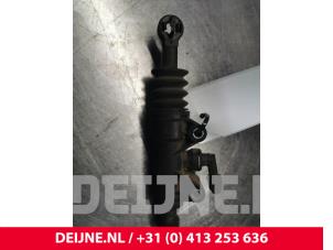 Citroen Jumpy Koppeling Hulp Cilinder O69406 foto 2