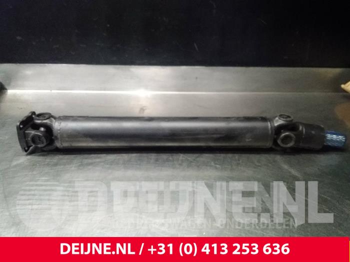 Tussenas - Nissan Vanette