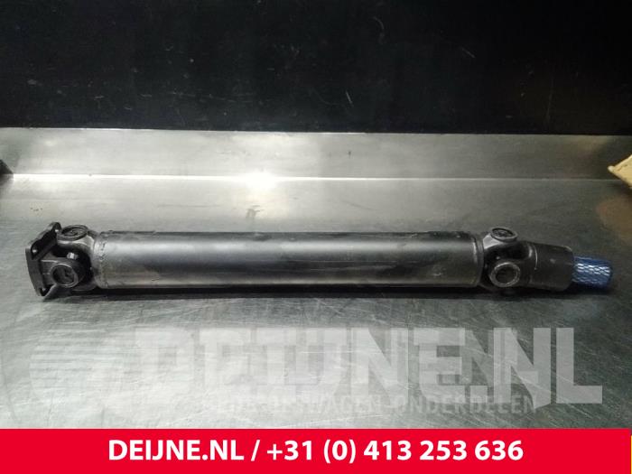 Tussenas - Nissan Vanette