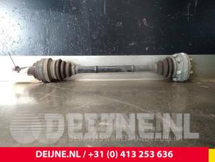 Gebruikte Aandrijfas links-achter BMW X1 (E84) sDrive 16d 2.0 16V Prijs € 50,00 Margeregeling aangeboden door van Deijne Onderdelen Uden B.V.