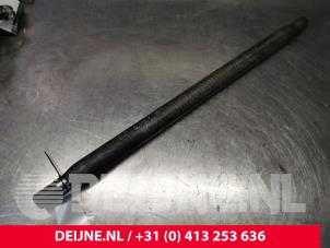 Gebruikte Aandrijfas links-achter Mercedes Sprinter 3,5t (906.63) 313 CDI 16V Prijs € 181,50 Inclusief btw aangeboden door van Deijne Onderdelen Uden B.V.