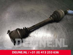 Toyota Hiace Aandrijfas links-achter O69682 foto 2