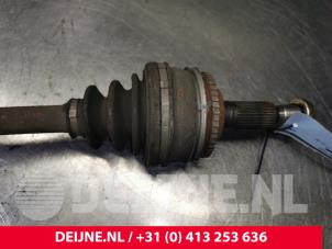 Toyota Hiace Aandrijfas links-achter O69682 foto 4