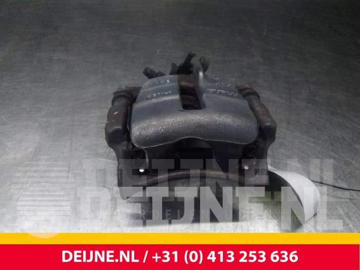 Volkswagen Transporter Remklauw (Tang) links-achter O70220