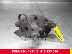 Fiat Scudo Remklauw (Tang) links-achter O70236 foto 2