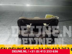 Hyundai H300 Bremszange links hinten O70242 foto 4