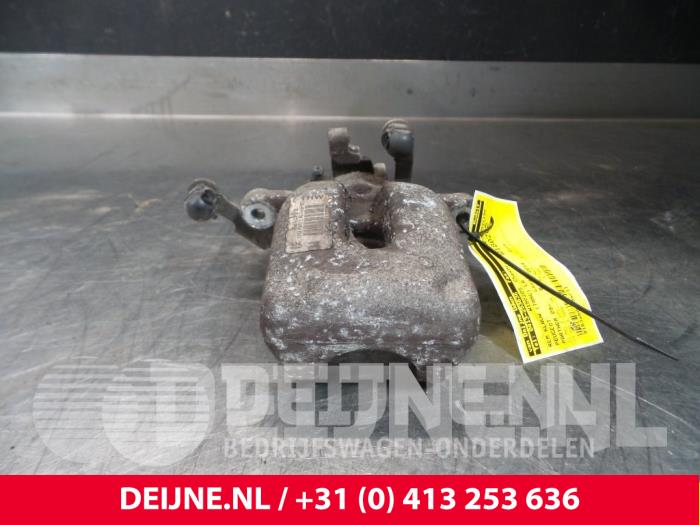 Peugeot Partner Remklauw (Tang) links-achter O70282
