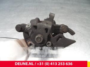 Renault Kangoo Remklauw (Tang) links-achter O70311 foto 2