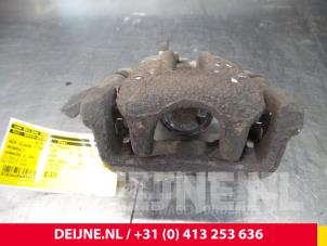 Renault Kangoo Remklauw (Tang) links-achter O70312 foto 2