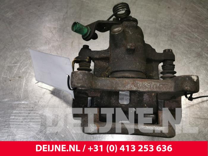 Renault Trafic Remklauw (Tang) links-achter O70316