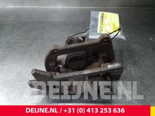 Audi A4 Remklauw (Tang) rechts-achter O70323 foto 3