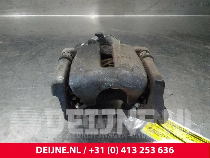 Audi Q3 Remklauw (Tang) rechts-achter O70327