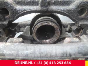 Mercedes Sprinter Remklauw (Tang) rechts-achter O70389 foto 3