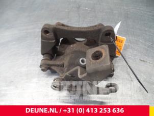Opel Movano Rear brake calliper, right O70401 photo 2