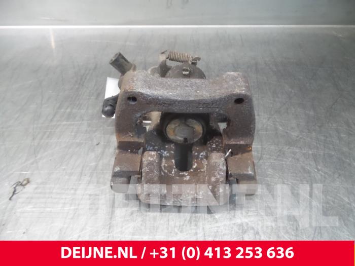 Peugeot Partner Remklauw (Tang) rechts-achter O70506
