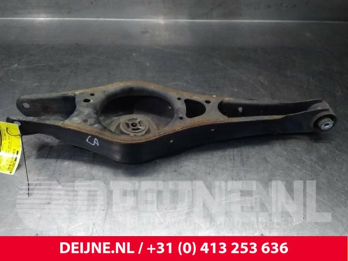 Audi Q3 Veerschotel links-achter O70566