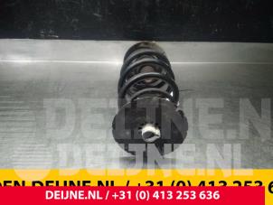 Mercedes Vito Schraubenfeder hinten O71104 foto 3