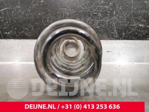Volkswagen Golf Plus Rear coil spring O71141 photo 4